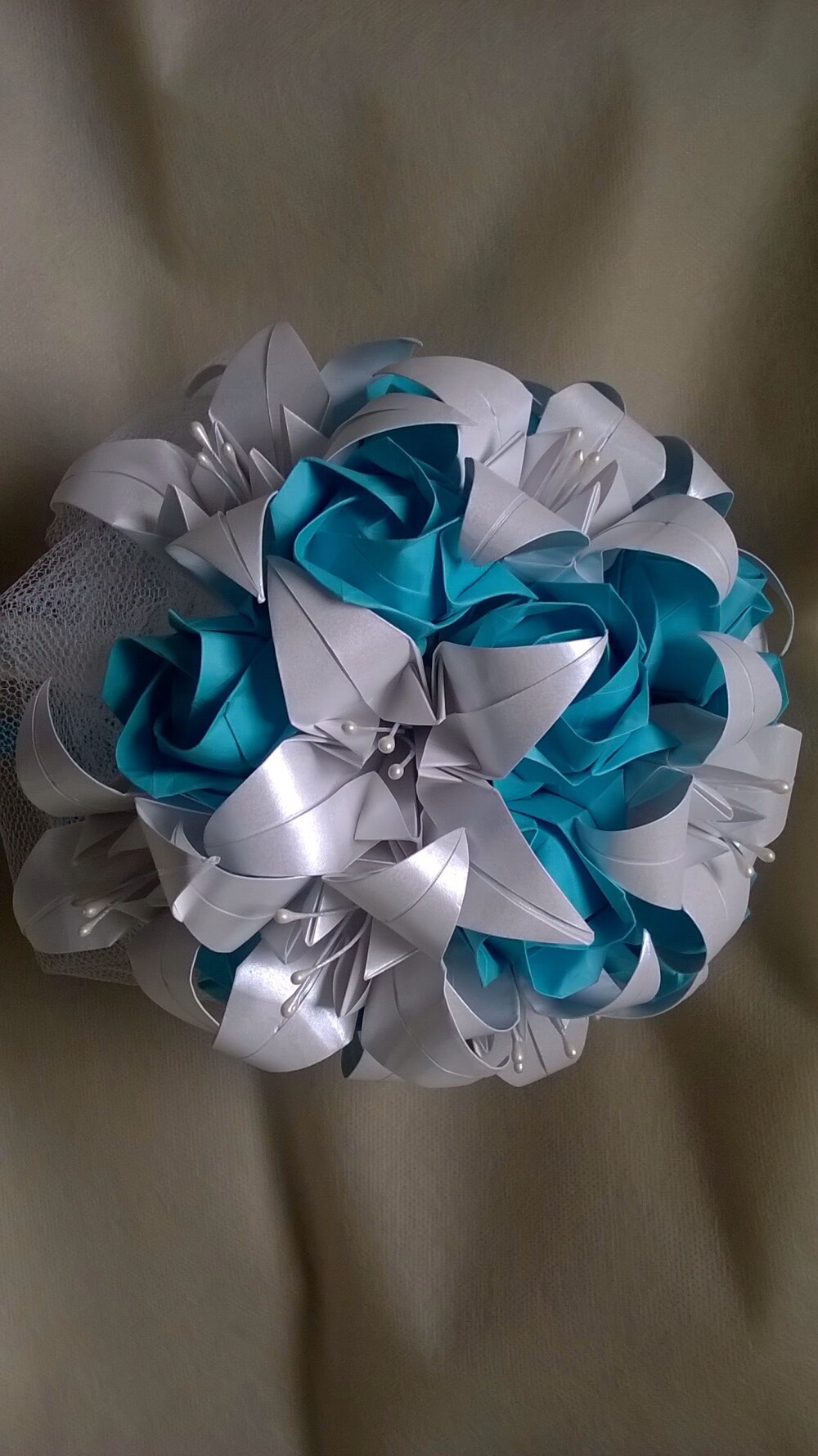 Buquê Origami Lírios e Rosas