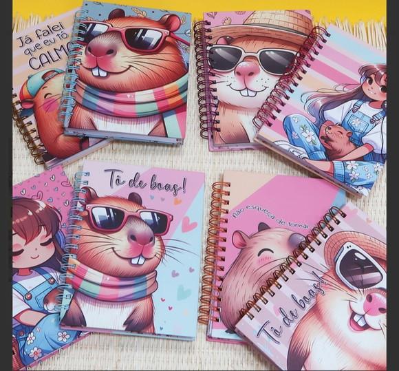 Caderno Capi Fofas