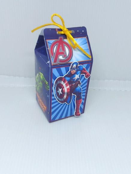 Caixa Milk Vingadores