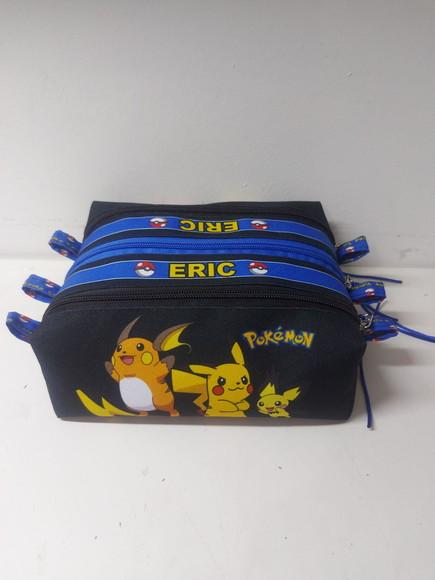 Estojo Triplo Pikachu