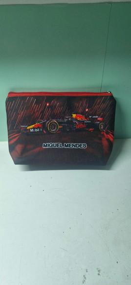 Necessaire F1