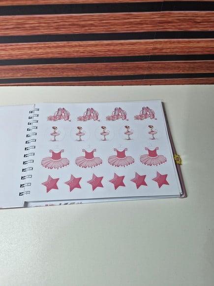 Caderno Desenho Bailarina