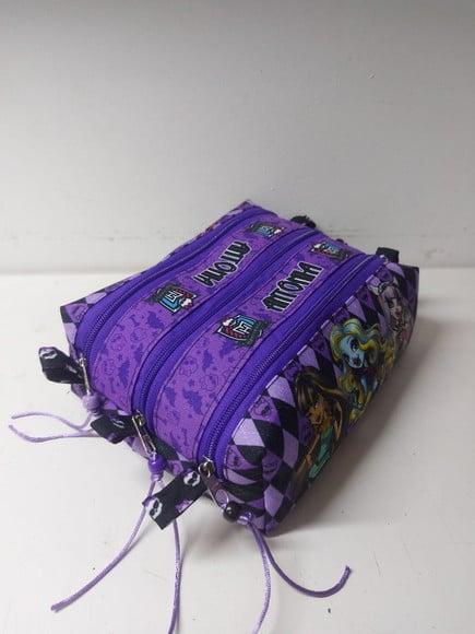 Estojo Triplo Monster High