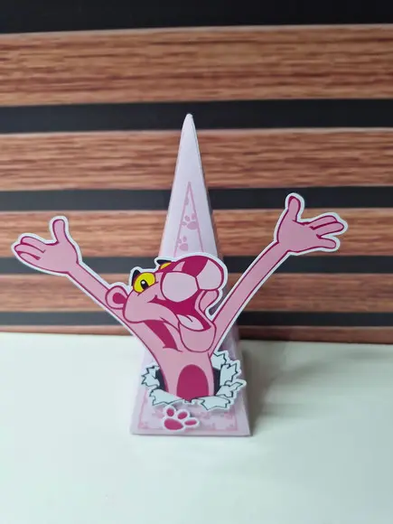 Caixa Piramide Pantera Cor de Rosa