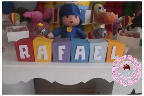 Cubo Enfeite de Mesa Pocoyo