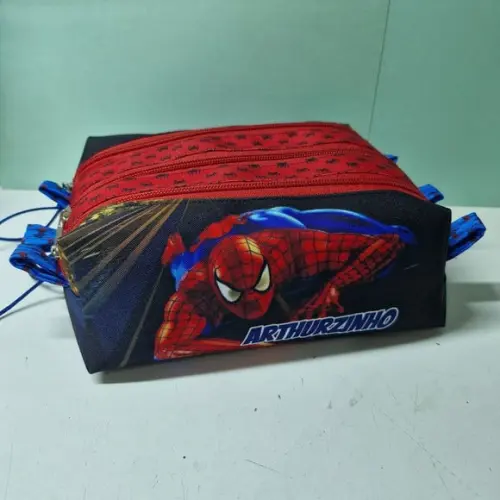 Estojo Triplo Homem Aranha + 1 Caneta