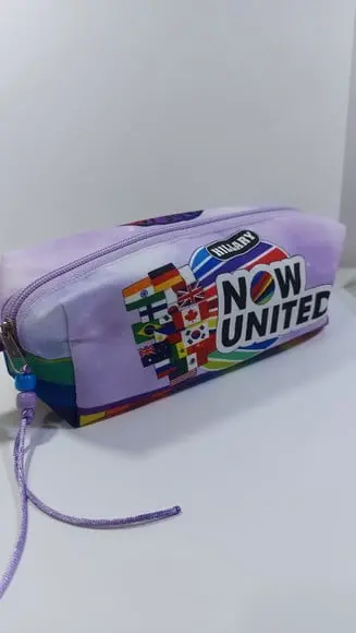 Estojo Now United
