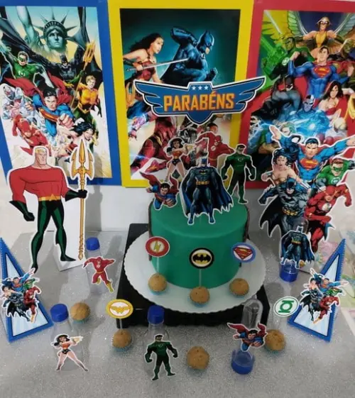 Kit Festa Só 1 Bolinho Liga da Justica