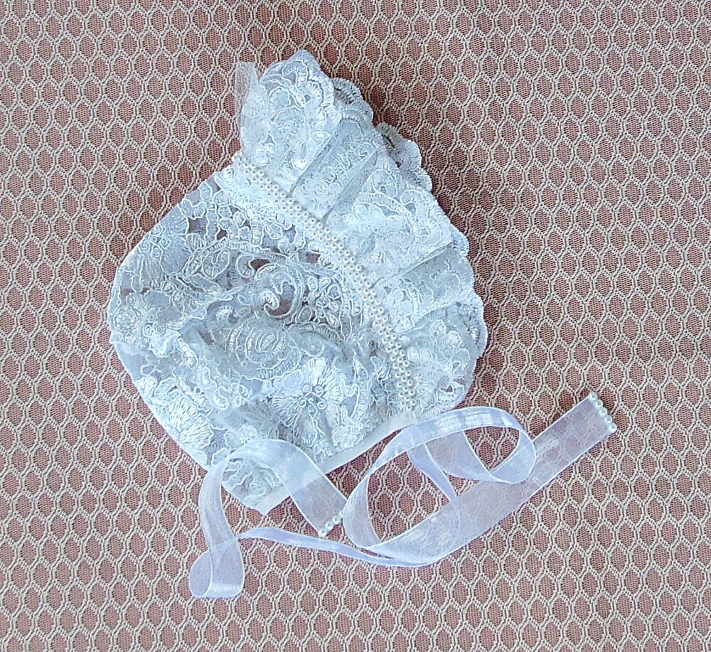 Touca de renda para batizado
