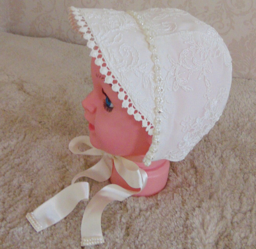 Touca de renda para batizado