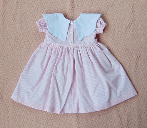 Vestido infantil Hello Kitty para bebê menina.