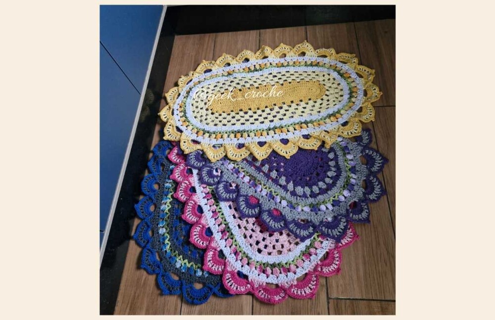 💜🌷 Tapete Tulipinhas em Crochê Artesanal 💜🌷 + Frete