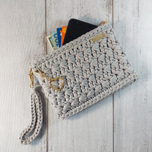 Bolsa de mão de crochê cinza