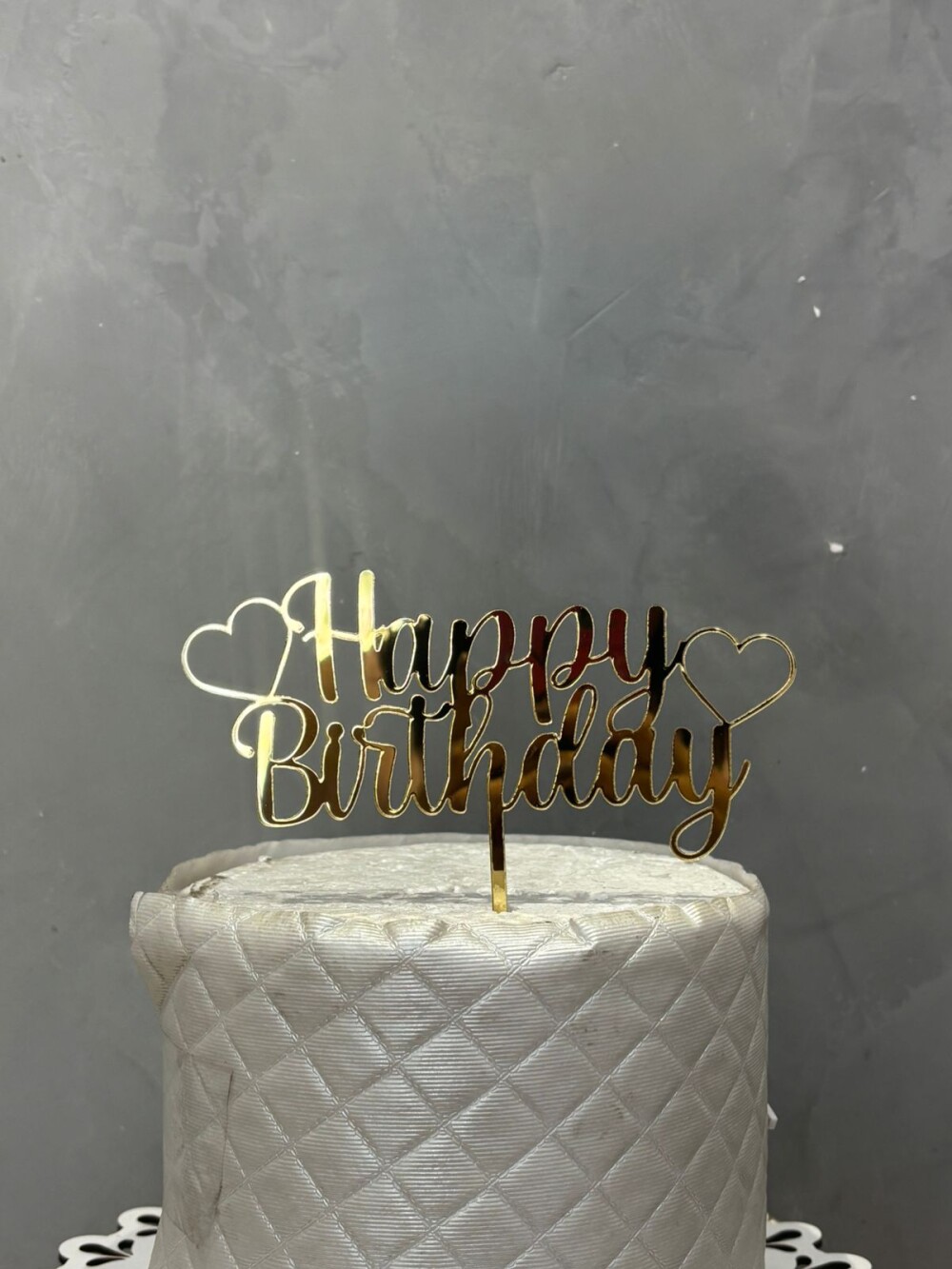 Topo de Bolo Happy Birthday Corações em acrílico