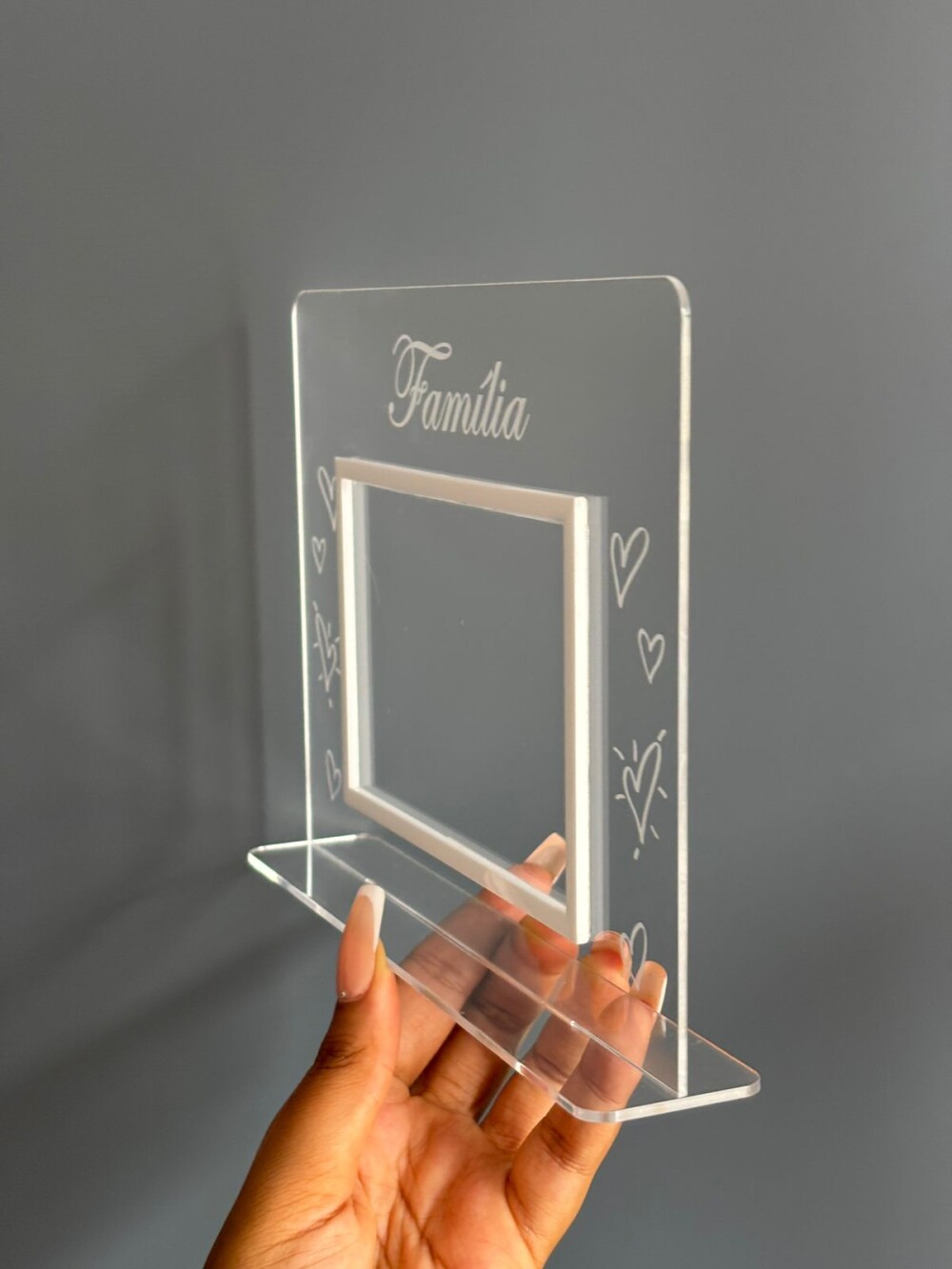 Porta-Retrato em Acrílico  Família & Corações