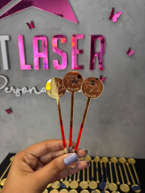 Mexedor de Drinks (Stirrer) Personalizado em Acrílico Espelhado