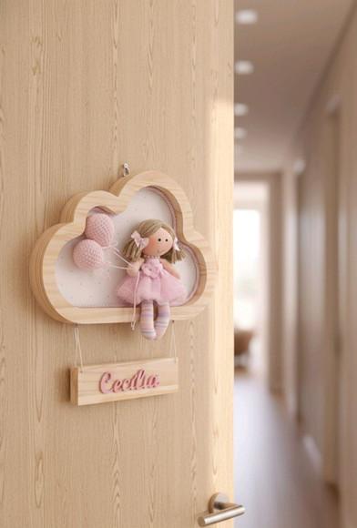 Enfeite de Porta Maternidade Nuvem Madeira