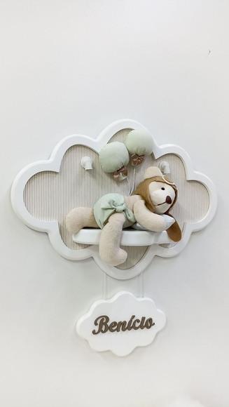Enfeite de Porta Maternidade Urso Aviador na Nuvem com Leds