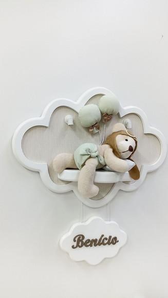 Enfeite de Porta Maternidade Urso Aviador na Nuvem com Leds