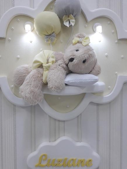 Enfeite de Porta Maternidade Urso na Nuvem com Leds
