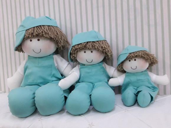 Trio de Bonecos
