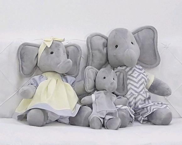 Trio de Elefantes de Pelúcia