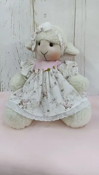 01 Ovelha de Pelúcia