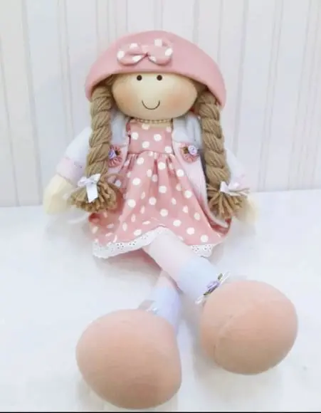 Boneca de Pano Pernudinha