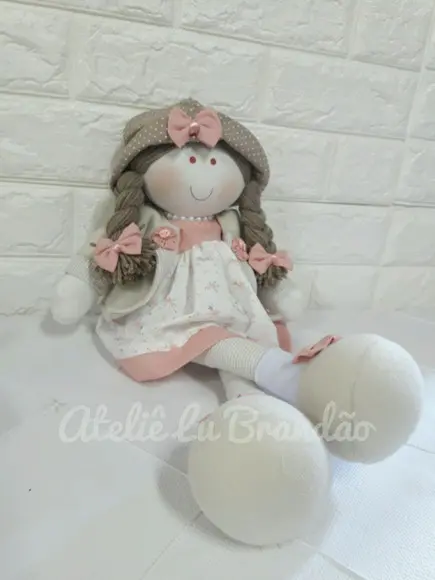 Boneca de Pano Pernudinha