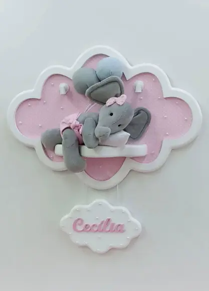 Enfeite de Porta Maternidade Elefante Nuvem com Leds