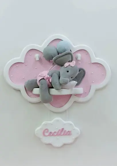 Enfeite de Porta Maternidade Elefante Nuvem com Leds
