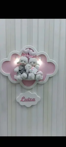 Enfeite de Porta Maternidade Família Ovelhana Nuvem com Leds