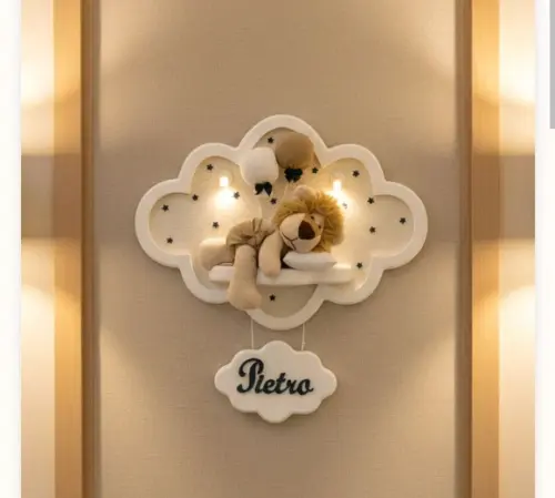 Enfeite de Porta Maternidade Leão Nuvem com Leds