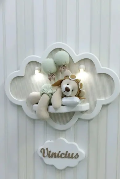 Enfeite de Porta Maternidade Nuvem com Leds