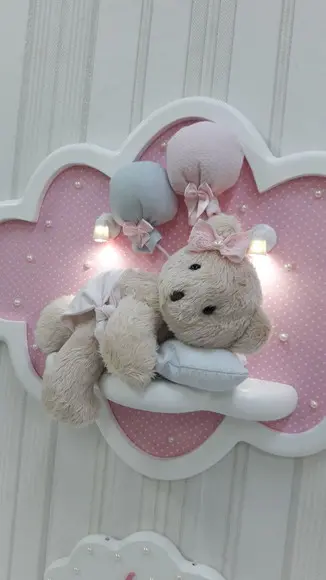 Enfeite de Porta Maternidade Nuvem com Leds