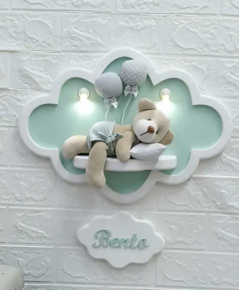 Enfeite de Porta Maternidade Nuvem com Leds