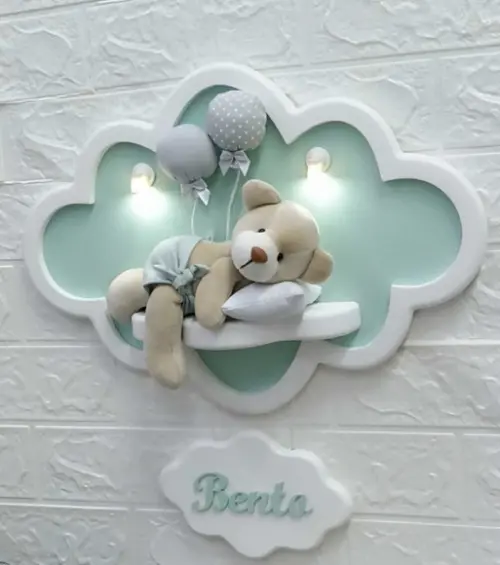 Enfeite de Porta Maternidade Nuvem com Leds