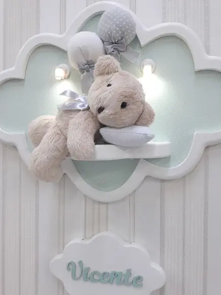 Enfeite de Porta Maternidade Nuvem com Leds