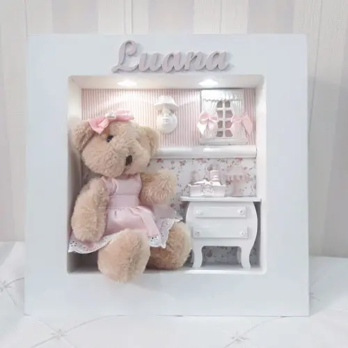 Enfeite de Porta Maternidade Ursinha com leds