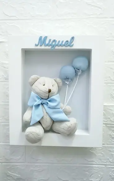 Enfeite de Porta Maternidade Urso de Tricô com Leds