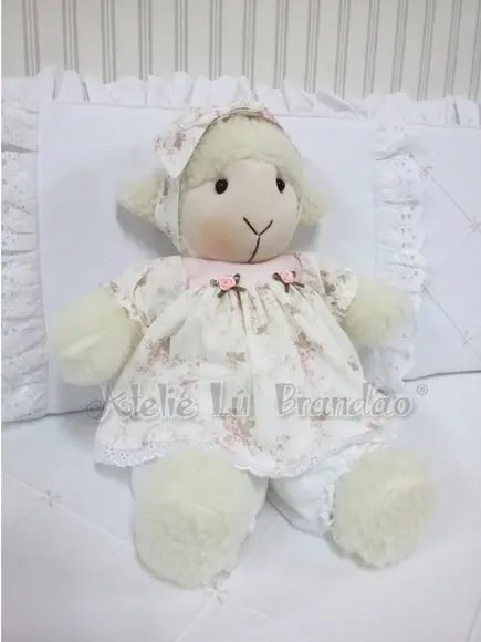 Ovelha de Pelúcia