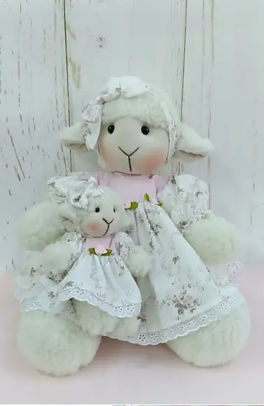 Ovelha de Pelúcia