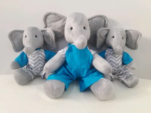 Trio de Elefantes de Pelúcia
