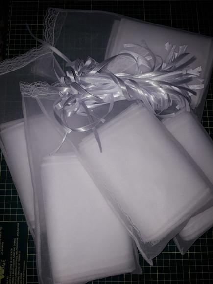 Saquinho 20x30 cm com Renda de Organza Tunil e Fita Solta