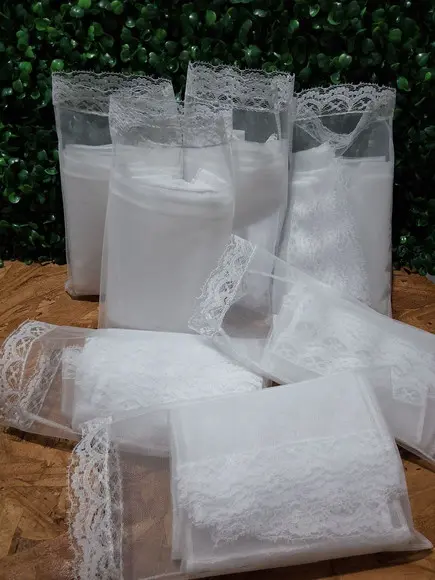 Saquinho 9x12 cm com Renda de Organza Tunil e Fita Solta