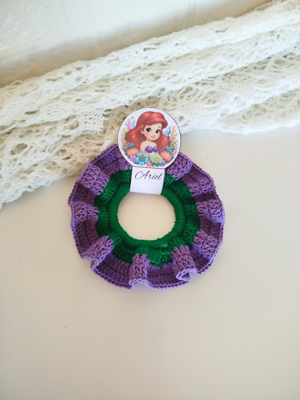 Scrunchie de Crochê Princesas Xuxinha Artesanal para Cabelo