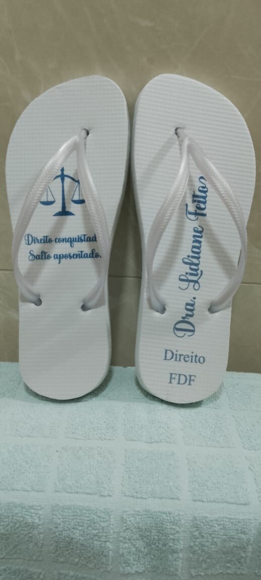 Chinelos personalizados