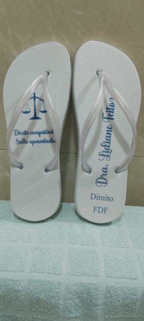 Chinelos personalizados