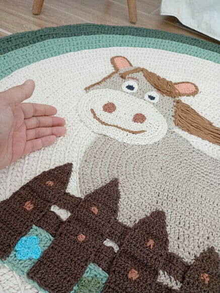 Tapete Infantil Cavalo Fazendinha Crochê Algodão 1m Verde
