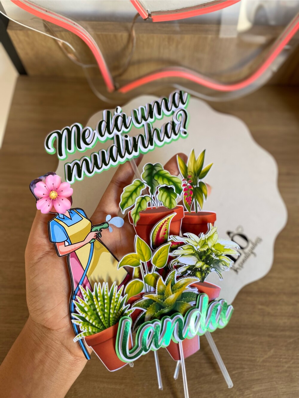 TOPO DE BOLO ME DA UMA MUDA DE PLANTA - ARQUIVO DE CORTE